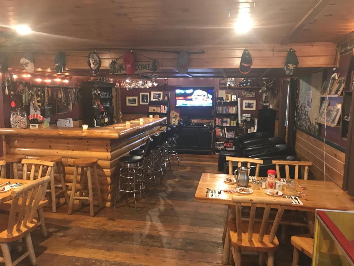 Muskie Bay Resort Nestor Falls Extérieur photo